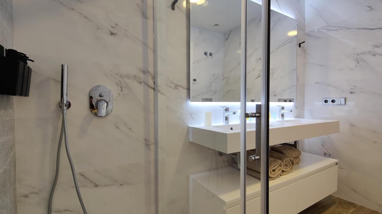 Sunset Cliffs Modern Apartment Benidorm Bagian luar foto