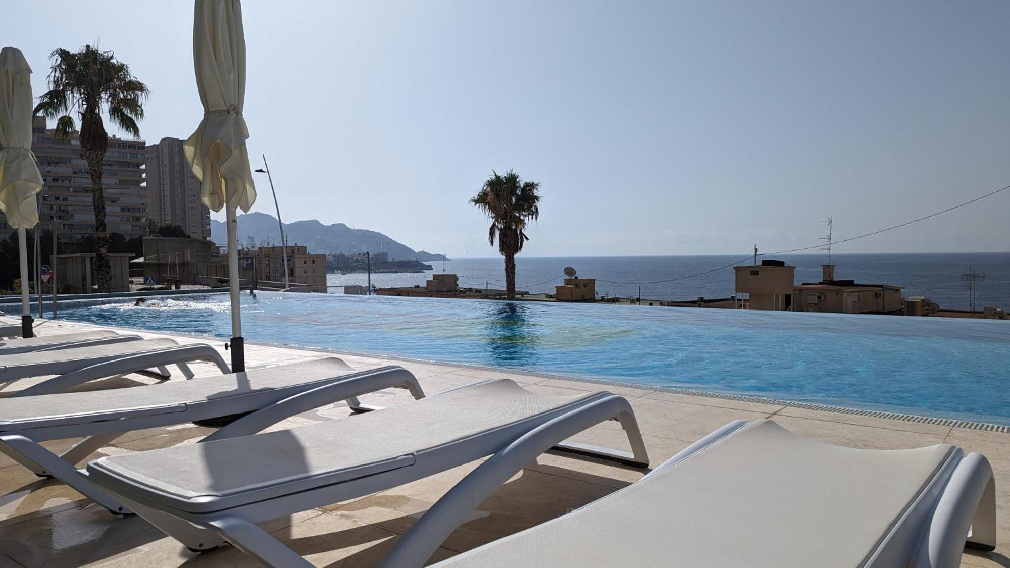 Sunset Cliffs Modern Apartment Benidorm Bagian luar foto