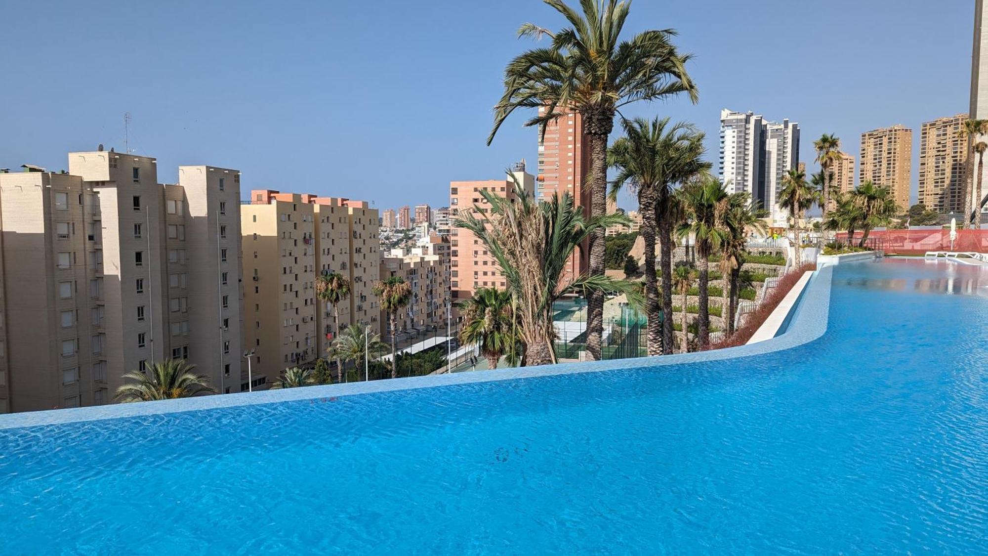 Sunset Cliffs Modern Apartment Benidorm Bagian luar foto