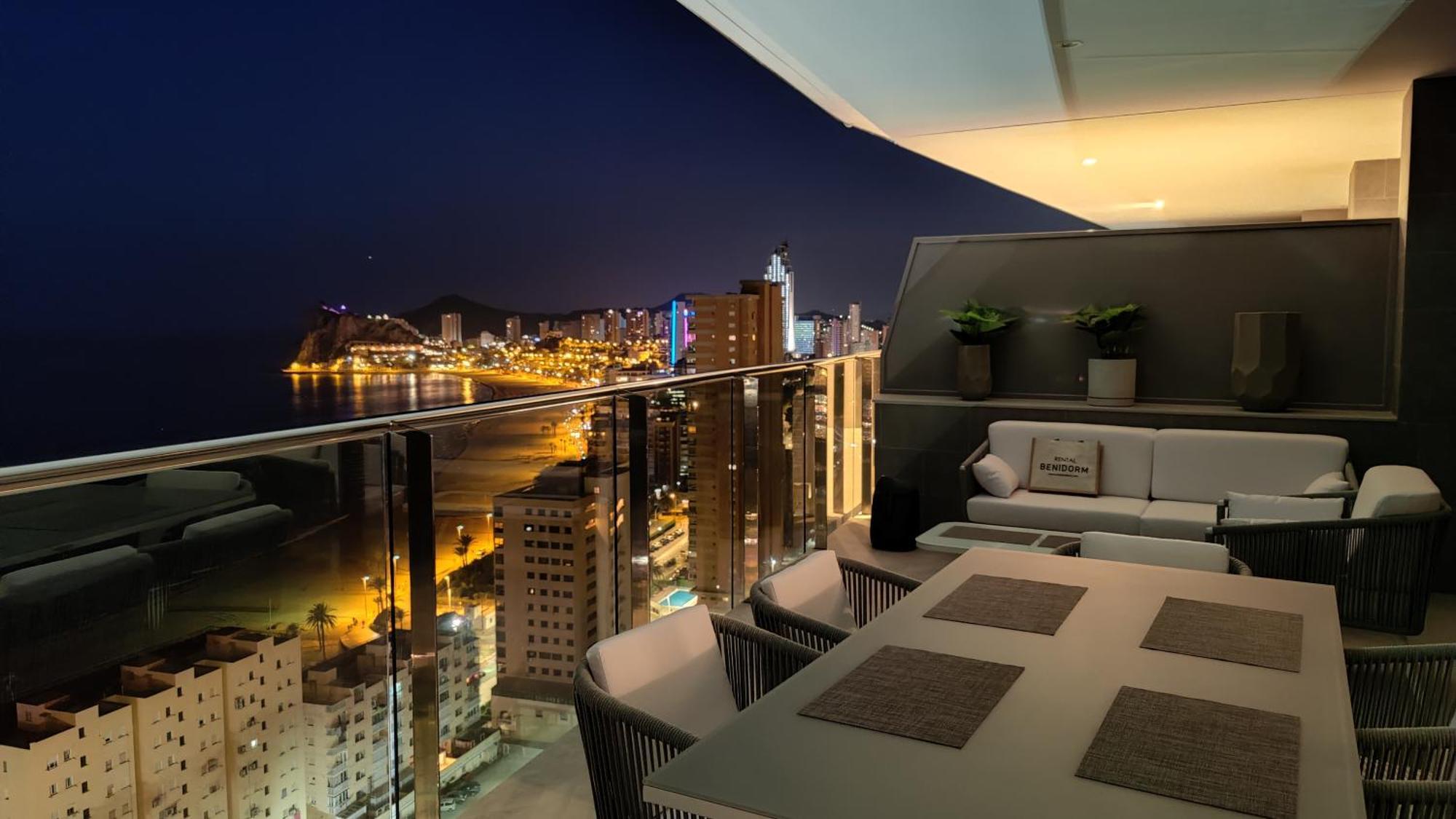 Sunset Cliffs Modern Apartment Benidorm Bagian luar foto