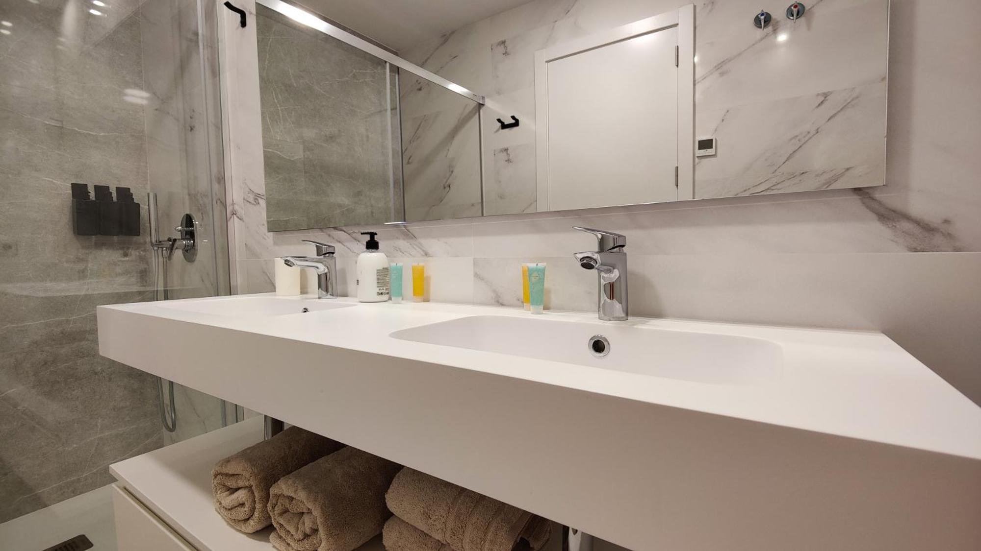 Sunset Cliffs Modern Apartment Benidorm Bagian luar foto