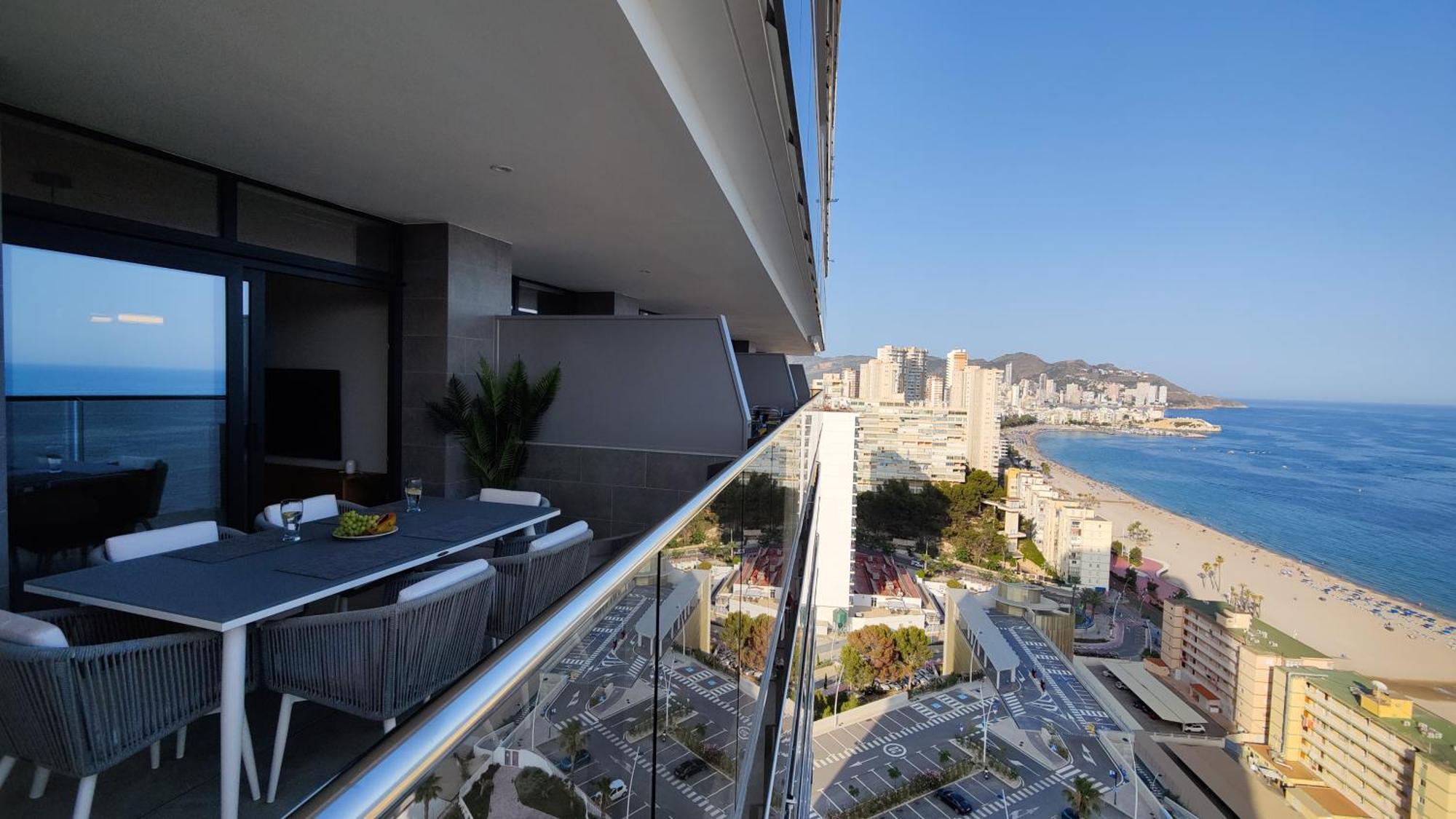 Sunset Cliffs Modern Apartment Benidorm Bagian luar foto